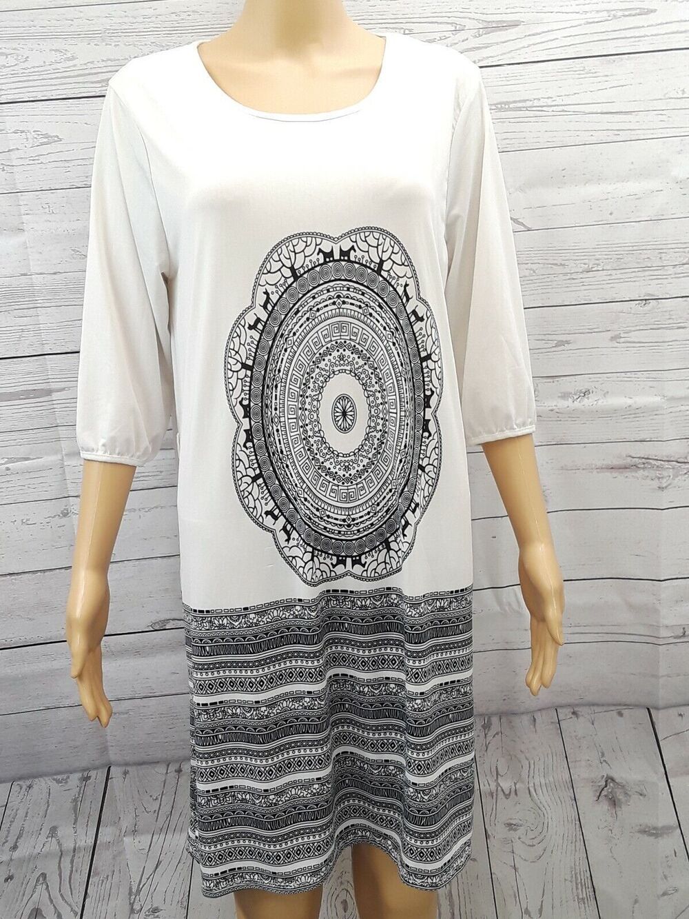 5th and Love Dress Shift Black White Aztec Print 3/4 Sleeve  Abstract Sz M
